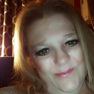 Meet your Posher, Gina